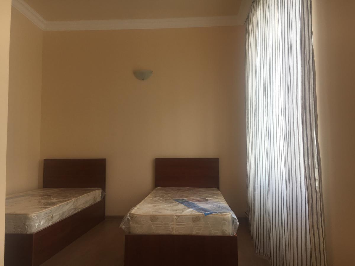 Sunshine Otel Erivan Dış mekan fotoğraf